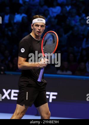 Taylor Fritz (USA) celebra durante la partita Danii Medvedev (Russia) durante le finali ATP Nitto 2024 - Medvedev vs Fritz, International Tennis Match a Torino, Italia, 10 novembre 2024 Foto Stock