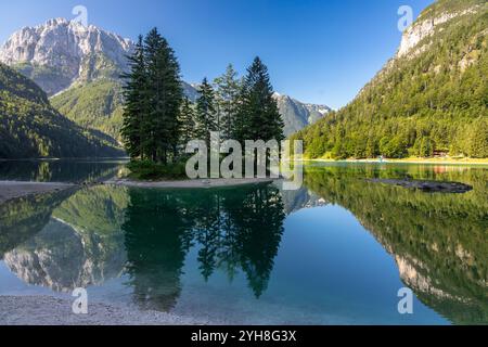 Lago del Predil in Italia vicino alla Slovenia Foto Stock