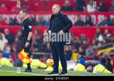 Manchester, Regno Unito. 10 novembre 2024. Old Trafford MANCHESTER, INGHILTERRA - 10 NOVEMBRE: Leicester Head Coach Steve Cooper durante la partita di Premier League 2024/25 Matchweek 11 tra Manchester United FC e Leicester City FC all'Old Trafford il 10 novembre 2024 a Manchester, Inghilterra. (Richard Callis/SPP) credito: SPP Sport Press Photo. /Alamy Live News Foto Stock