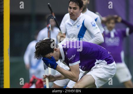 Anversa, Belgio. 10 novembre 2024. Guerlain Hawaux di Beerschot reagisce durante una partita di hockey tra Beerschot e Uccle Sport, domenica 10 novembre 2024 ad Anversa, il giorno 11 del campionato belga di hockey di prima divisione. BELGA FOTO KRISTOF VAN ACCOM credito: Belga News Agency/Alamy Live News Foto Stock