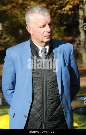 Martial Saddier, Président du Conseil Départemental de la Haute-Savoie. Inaugurazione: Valorizzazione del Parc Thermal et extension du Parc Aventure. Sam Foto Stock