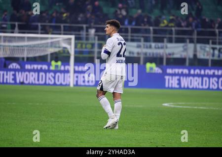 Milano, Lombardia, ITALIA. 11 novembre 2024. Durante la partita di calcio del 10/11/2024, valida per il campionato italiano di serie A - 2024/25 a Milano allo Stadio San Siro tra FC International Milan e SSC Napoli. Nella foto: Giovanni di Lorenzo della SSC Napoli (Credit Image: © Fabio Sasso/ZUMA Press Wire) SOLO USO EDITORIALE! Non per USO commerciale! Foto Stock