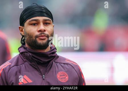 Amburgo, Germania. 9 novembre 2024. 1) Bundesliga - FC St. Pauli - FC Bayern München am 09.11.2024 im Millerntor-Stadion di Amburgo Serge Gnabry (Monaco 7) foto: Osnapix le normative DFL vietano qualsiasi uso di fotografie come sequenze di immagini e/o quasi-video crediti: dpa/Alamy Live News Foto Stock