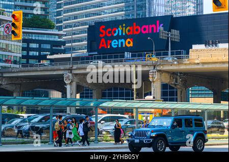 Toronto, ONTARIO, Canada – 11 settembre 2023: Il logo e il marchio dello stadio Scotiabank Arena nel centro di Toronto Foto Stock