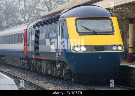 Treno diesel Midland Mainline HST chiamato Rio Warrior alla stazione di Heywood sulla East Lancashire Railway. Foto Stock