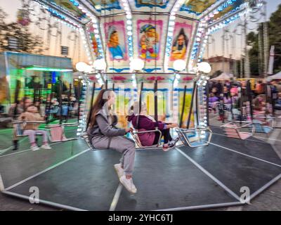 Italia, Inveruno, Antica Fiera di San Martino, Antica Fiera di San Martino, parco divertimenti Foto Stock