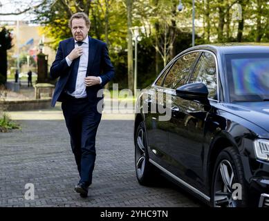 L'AIA - David van Weel, ministro della giustizia e della sicurezza, arriva al Catshuis per il consiglio dei ministri. ANP REMKO DE WAAL paesi bassi - uscita belgio Foto Stock