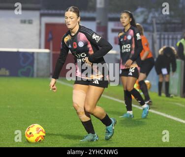 Londra, Regno Unito. 10 novembre 2024. LONDRA, INGHILTERRA - Ruby Mace of Leicester City Women in azione durante la partita di calcio Barclays fa Women's Super League tra West Ham United Women e Leicester City Women al Chigwell Construction Stadium Victoria Road, Dagenham il 10 novembre 2024 a Dagenham, Inghilterra. Crediti: Action foto Sport/Alamy Live News Foto Stock