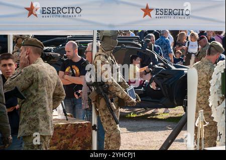 1 novembre 2024 - Roma, Italia: Villaggio della difesa, Circo massimo. © Andrea Sabbadini Foto Stock