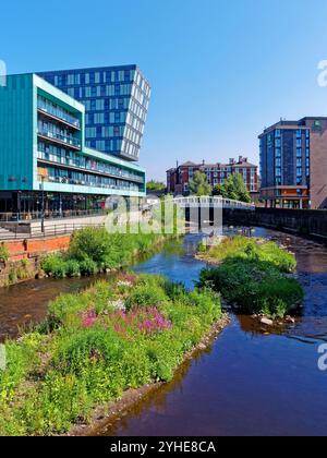 Regno Unito, South Yorkshire, Sheffield, centro città, vista dal ponte di Blonk Street. Foto Stock