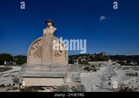 Monumento commemorativo a Charloun Rieu a Les Baux-de-Provence nel dipartimento di Bouches-du-Rhône nella regione Provence-Alpes-Côte d'Azur nel FR meridionale Foto Stock