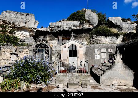 Il vecchio cimitero di Les Baux-de-Provence nel dipartimento di Bouches-du-Rhône nella regione Provence-Alpes-Côte d'Azur nel sud della Francia. Foto Stock