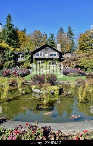 Viste intorno all'iconico Stanley Park di Vancouver, con icone come lo skyline di Vancouver, i totem Pole, i tour con cavalli, i fari e molto altro ancora Foto Stock