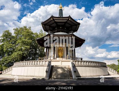 Londra, Inghilterra - agosto 2023: La Pagoda della Pace di Londra Foto Stock