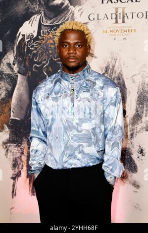 Godwin beim Screening des Kinofilms Gladiator II im Mathäser Filmpalast. München, 11.11.2024 *** Godwin alla proiezione del film Gladiator II a Mathäser Filmpalast Monaco di Baviera, 11 11 2024 foto:XS.xGabschx/xFuturexImagex gladiator muenchen 4109 Foto Stock
