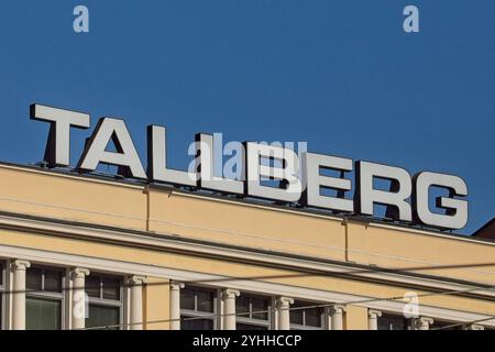 Helsinki, Finlandia – 9 settembre. 2024: Insegna con il logo Tallberg. Tallberg è una società che si concentra sulla proprietà e lo sviluppo di proprietà commerciali Foto Stock