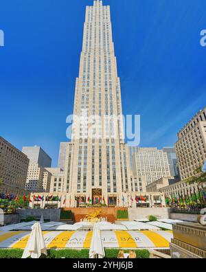 New York, Stati Uniti d'America- Agosto 14, 2017: Rockefeller Center è un grande complesso costituito da 19 edifici commerciali che coprono 22 acri tra 48th e 51st St Foto Stock