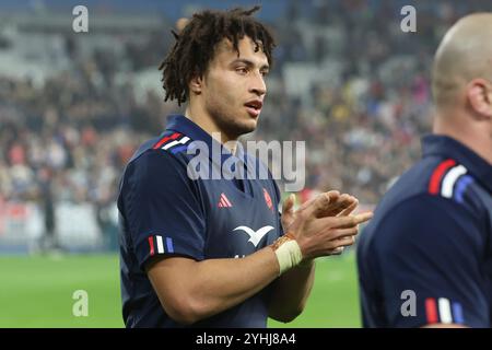 Saint Denis, Francia. 10 novembre 2024. Theo Attissogbe di Francia saluta i tifosi dopo la partita di rugby a 15 delle Autumn Nations Series 2025 tra Francia e Giappone il 9 novembre 2024 allo Stade de France di Saint-Denis vicino Parigi, Francia - foto Jean Catuffe/DPPI Credit: DPPI Media/Alamy Live News Foto Stock