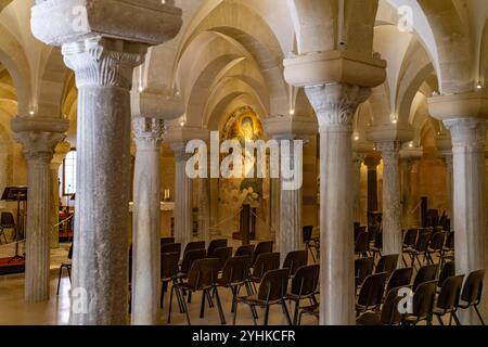 Crypta der Kathedrale Santa Maria Annunziata a Otranto, Puglia, Italien, Europa | cripta cattedrale di Otranto, Otranto, Italia, Europa Foto Stock