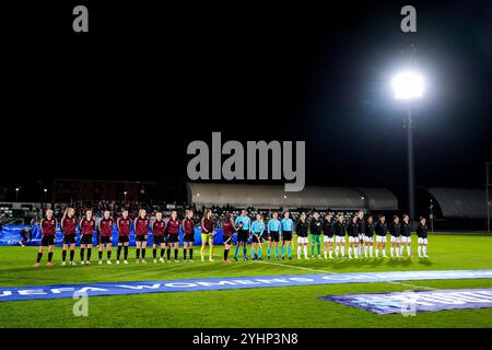 Biella, Italia. 12 novembre 2024. Schierare le squadre prima della partita di calcio UEFA Women's Champions League tra Juventus Women e Arsenal Women Football Club allo Stadio Comunale Vittorio Pozzo la Marmora di biella, Italia nord-occidentale - gruppo C - 3/6 - 12 novembre 2024. Sport - calcio. (Foto di Fabio Ferrari/LaPresse) credito: LaPresse/Alamy Live News Foto Stock