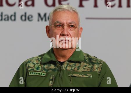 Città del Messico, Messico. 12 novembre 2024. Ricardo Trevilla Trejo, Segretario della difesa Nazionale, parla durante un briefing al Palazzo Nazionale. Il 12 novembre 2024 a città del Messico, Messico. (Credit Image: © Carlos Santiago/eyepix via ZUMA Press Wire) SOLO PER USO EDITORIALE! Non per USO commerciale! Crediti: ZUMA Press, Inc./Alamy Live News Foto Stock