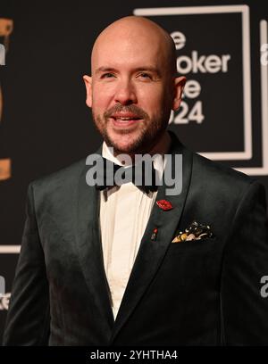 LONDRA, REGNO UNITO. 11 novembre 2024. Tom Allen partecipa alla cerimonia del Booker Prize 2024, all'Old Billingsgate di Londra, Regno Unito. (Foto di 李世惠/SEE li/Picture Capital) credito: Vedi li/Picture Capital/Alamy Live News Foto Stock