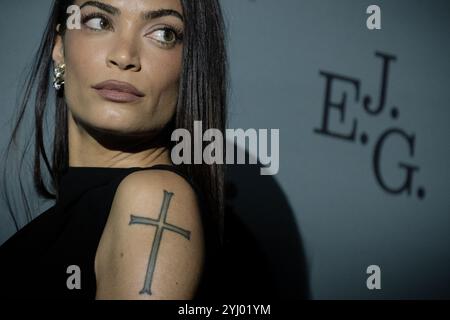 Londra, Regno Unito. 12 novembre 2024. Elodie di Patrizi, conosciuta professionalmente come semplicemente Elodie, è una cantante, attrice e modella italiana, arriva per la presentazione del Calendario Pirelli 2025 del fotografo Ethan James Green al Museo di storia naturale. Crediti: Guy Corbishley/Alamy Live News Foto Stock