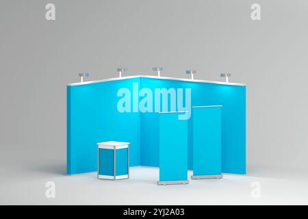 Un moderno stand espositivo con uno sfondo blu brillante, due striscioni avvolgenti blu e un banco espositore. Perfetto per il branding in fiere ed e Foto Stock