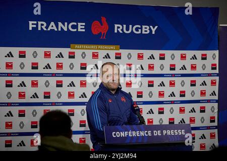 Marcoussis, Francia. 12 novembre 2024. William Servat, assistente allenatore del XV of France formazione della squadra francese di rugby presso il centro nazionale di rugby di Marcoussis (Essonne) per la partita contro la nuova Zelanda di sabato 16 novembre allo Stade de France, nell'ambito delle Autumn Nations Series 2024. Marcoussis National Rugby Center, Francia, il 12 novembre 2024. Foto di Jean Pierre Nguyen Van hai Barbier/ABACAPRESS. COM credito: Abaca Press/Alamy Live News Foto Stock