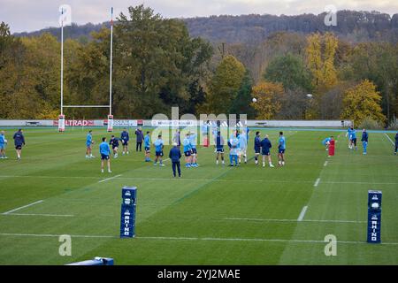 Marcoussis, Francia. 12 novembre 2024. Allenamento della squadra di rugby francese presso il centro nazionale di rugby Marcoussis (Essonne) per la partita contro la nuova Zelanda di sabato 16 novembre allo Stade de France, nell'ambito delle Autumn Nations Series 2024. Marcoussis National Rugby Center, Francia, il 12 novembre 2024. Foto di Jean Pierre Nguyen Van hai Barbier/ABACAPRESS. COM credito: Abaca Press/Alamy Live News Foto Stock