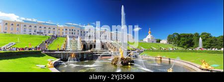 Grand cascata in Pertergof, San Pietroburgo, Russia. Foto Stock