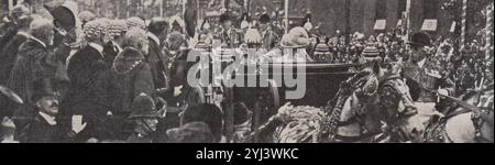Incoronazione di re Giorgio V. il Cortege il giorno dopo l'incoronazione. Gli assessori dei distretti sud di Londra presentano un discorso di congratulazioni ai sovrani. Londra. 1911 Foto Stock