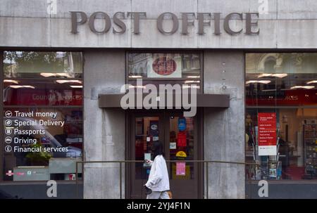 Londra, Regno Unito. 13 novembre 2024. Vista esterna della diramazione di Mount Pleasant quando l'ufficio postale annuncia che chiuderà 115 filiali. Crediti: Vuk Valcic/Alamy Live News Foto Stock