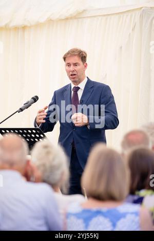 Tobias Ellwood, presidente della Commissione di difesa della camera dei comuni, parla ad Arundells, Salisbury su un "nuovo ordine Mondiale”. Credito John Rose/Alamy Foto Stock