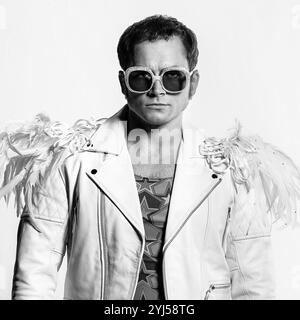 TARON EGERTON in ROCKETMAN (2019), diretto DA DEXTER FLETCHER. Credito: FOTO / Album DI PARAMOUNT Foto Stock