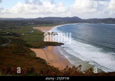 spiaggia di portsalon per ballymastocker vista dal punto panoramico della selvaggia atlantic way, contea di donegal, repubblica d'irlanda Foto Stock