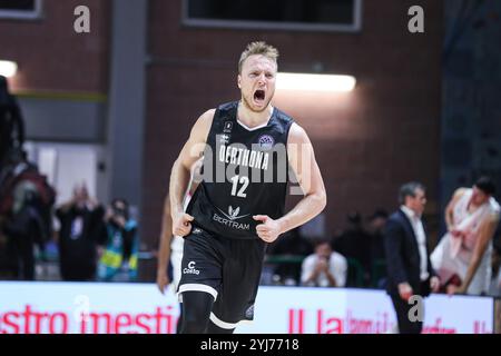 # 12 Arturs Strautins (Bertram Derthona Basket Tortona) durante Betram Derthona vs SL Benfica, partita di basket di Champions League a Torino, Italia, 13 novembre 2024 Foto Stock