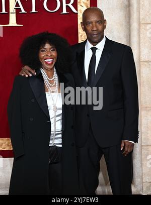 LONDRA, REGNO UNITO. 11 novembre 2024. Pauletta Washington, Denzel Washington partecipa a "Gladiator II" The Royal Film Performance e Global Premiere all'ODEON Luxe, Leicester Square a Londra, Regno Unito. (Foto di 李世惠/SEE li/Picture Capital) credito: Vedi li/Picture Capital/Alamy Live News Foto Stock