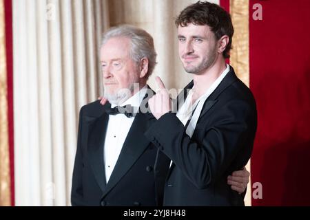 Londra, Regno Unito. 13 novembre 2024. Nella foto: Il regista Ridley Scott e Paul Mescal partecipano alla Royal Film Performance di "Gladiator II" e alla Global Premiere all'Odeon Luxe, Leicester Square. Credito: Justin ng/Alamy Live News Foto Stock