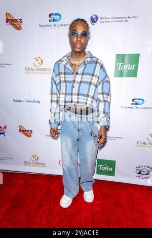 Los Angeles, Stati Uniti. 13 novembre 2024. Il musicista Skrizzy partecipa alla proiezione Christmas Chain Los Angeles Premiere al fine Arts Theater, Los Angeles, CA, 13 novembre 2024 Credit: Eugene Powers/Alamy Live News Foto Stock