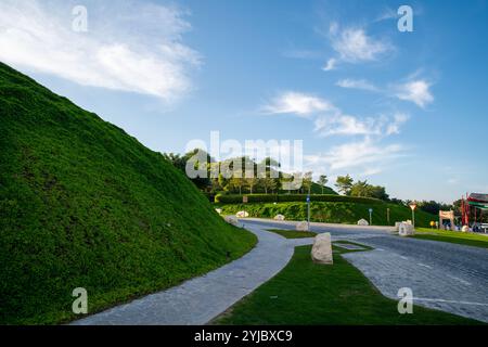 Doha, Qatar - 17 dicembre. 2021.Katara Green Hills - parco in Qatar. Foto Stock