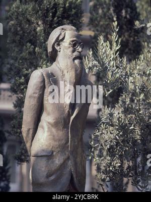 MONUMENTO A RAMON VALLE INCLAN. AUTORE: VICTORIO MACHO ROGADO. Posizione: ESTERNO. MADRID. SPAGNA. RAMON MARIA DEL VALLE INCLAN (1866-1936). Foto Stock