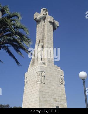 MONUMENTO A CRISTOBAL COLON - DONACION USA 1929 - FOTO AÑOS 80. AUTORE: GERTRUDE WHITNEY VANDERBILT (1875-1942). UBICAZIONE: MONUMENTO A LA FE DESCUBRIDORA DE COLON. PUNTA DEL SEBO. Huelva. SPAGNA. CRISTOBAL COLON (1451/1506). Foto Stock