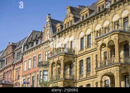 Vecchio edificio, Bahnhofstrasse, Wiesbaden, Assia, Germania, Europa Foto Stock