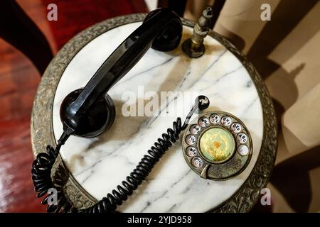 Vista dall'alto del telefono vintage vecchio stile Foto Stock