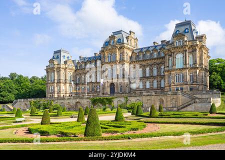 Bowes Museum, una galleria d'arte nella città di Barnard Castle County Durham Inghilterra Regno Unito Europa Foto Stock