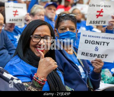 27 febbraio 2024. Boston, Massachusetts. Giorno della hall per adulti più anziani. Consiglio d'azione del Massachusetts. Centinaia di persone hanno partecipato al più anziano Adult lobby Day presso il Massachusetts Foto Stock