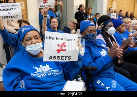 27 febbraio 2024. Boston, Massachusetts. Giorno della hall per adulti più anziani. Consiglio d'azione del Massachusetts. Centinaia di persone hanno partecipato al più anziano Adult lobby Day presso il Massachusetts Foto Stock