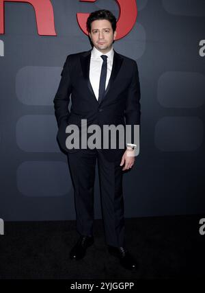 Los Angeles, Stati Uniti. 14 novembre 2024. John Magaro arriva alla prima di Los Angeles del "5 settembre" tenutasi al Paramount Theater di Los Angeles, CALIFORNIA, il 14 novembre 2024. © Janet Gough/AFF-USA. Credito COM: AFF/Alamy Live News Foto Stock