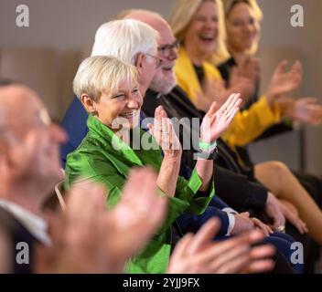 Festveranstaltung zum 70. Geburtstag des Wort zum Sonntag am Donnerstag 14.11.2024 in der evangelischen St. Markus Kirche in Muenchen foto v.li.: Die Ratsvorsitzende der Evangelischen Kirche in Deutschland EKD, Kirsten Fehrs Bundespraesident Frank-Walter Steinmeier Kardinal Reinhard Marx, Erzbischof von Muenchen und Katja Wildermuth des Baydermuth, Intendantin Rundmuth. Seit 70 Jahren sendet die ARD am Samstagabend nach den Tagesthemen das Wort zum Sonntag . Rund 320 Sprecherinnen und Sprecher haben seither in je vier Minuten ihren christlichen Blick auf die aktuellen Weltereignisse geworfen Foto Stock